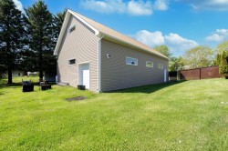 Garage - 