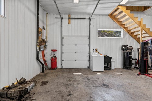 Garage - 2895 Rue Ste-Anne, Sainte-Justine-De-Newton, QC - Indoor Photo Showing Garage