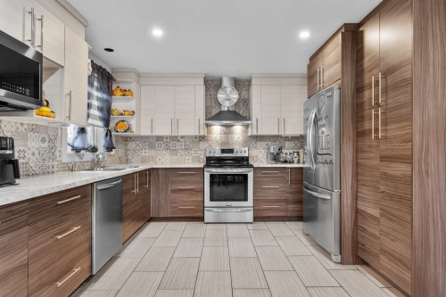 Cuisine - 226 Rue Houde, Saint-Eustache, QC - Indoor Photo Showing Kitchen With Upgraded Kitchen