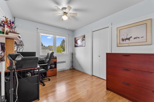 Chambre à coucher - 226 Rue Houde, Saint-Eustache, QC - Indoor Photo Showing Office