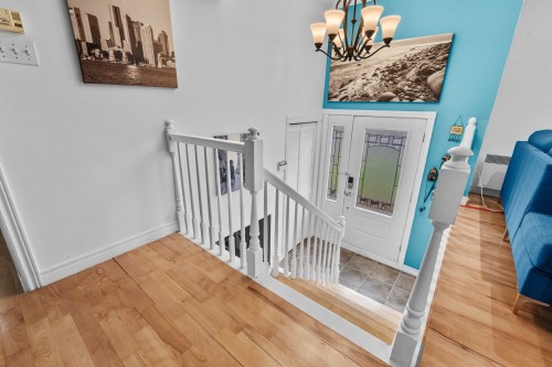 Hall d'entrée/Vestibule - 226 Rue Houde, Saint-Eustache, QC - Indoor Photo Showing Other Room