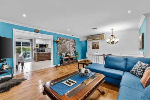 Salon - 226 Rue Houde, Saint-Eustache, QC - Indoor Photo Showing Living Room