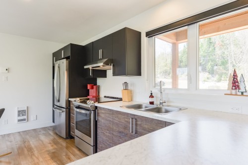 Cuisine - 71 Rue Du Hameau, Saint-Côme, QC - Indoor Photo Showing Kitchen With Double Sink