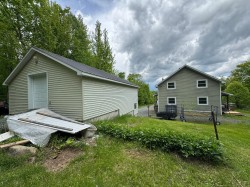 Garage - 