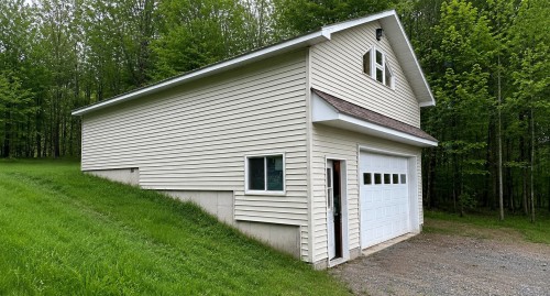 Garage - 624 Ch. St-Pierre, Saint-Claude, QC - Outdoor