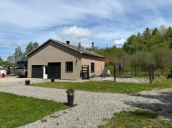 Garage - 