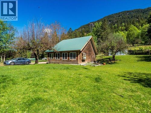 2960 Upper Slocan Park Road, Slocan Park, BC - Outdoor