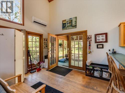 2960 Upper Slocan Park Road, Slocan Park, BC - Indoor Photo Showing Other Room