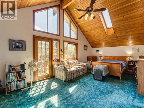 2960 Upper Slocan Park Road, Slocan Park, BC - Indoor