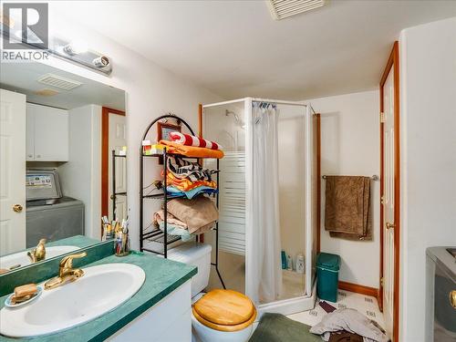2960 Upper Slocan Park Road, Slocan Park, BC - Indoor Photo Showing Bathroom