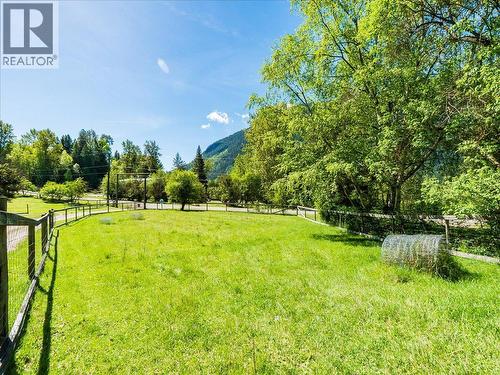 2960 Upper Slocan Park Road, Slocan Park, BC - Outdoor