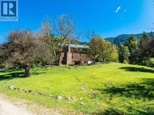 2960 Upper Slocan Park Road, Slocan Park, BC - Outdoor