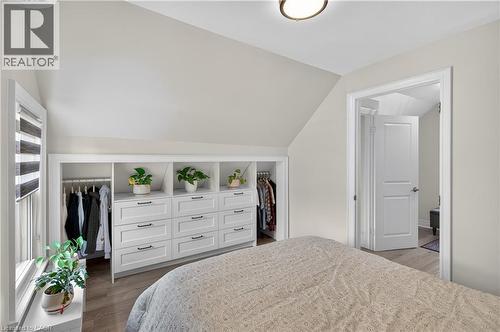 69 Robins Avenue, Hamilton, ON - Indoor Photo Showing Bedroom