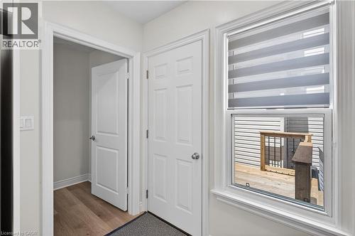 69 Robins Avenue, Hamilton, ON - Indoor Photo Showing Other Room