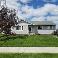 27 6TH AVENUE Englehart, ON P0J 1H0