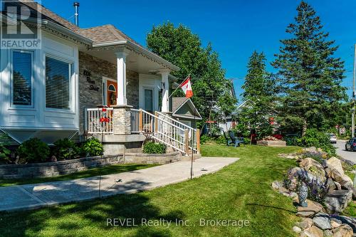 1006 River Street, Muskoka Lakes (Medora), ON - Outdoor