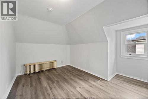 374 Campbell, Windsor, ON - Indoor Photo Showing Other Room