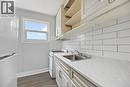 374 Campbell, Windsor, ON  - Indoor Photo Showing Kitchen 