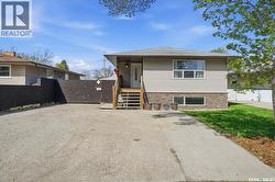1360 Lacon STREET  Regina, SK S4N 1Y9