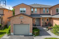1969 GLENADA CRESCENT Oakville (Wc Wedgewood Creek), ON L6H 4M8