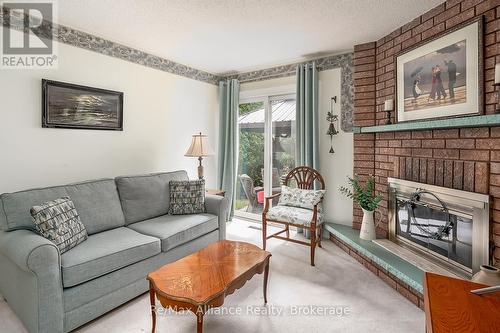 1969 Glenada Crescent, Oakville (Wc Wedgewood Creek), ON - Indoor Photo Showing Living Room With Fireplace