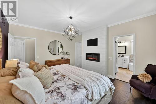50 Glenhuron Drive, Springwater, ON - Indoor Photo Showing Bedroom