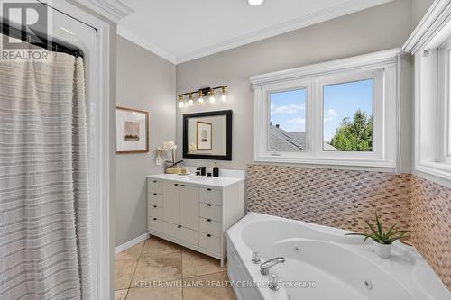 50 Glenhuron Drive, Springwater, ON - Indoor Photo Showing Bathroom