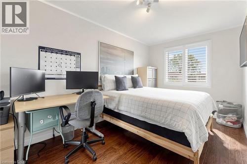 1365 Ester Drive, Burlington, ON - Indoor Photo Showing Bedroom