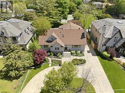 111 WARWOOD ROAD Toronto, ON M9B 5B6