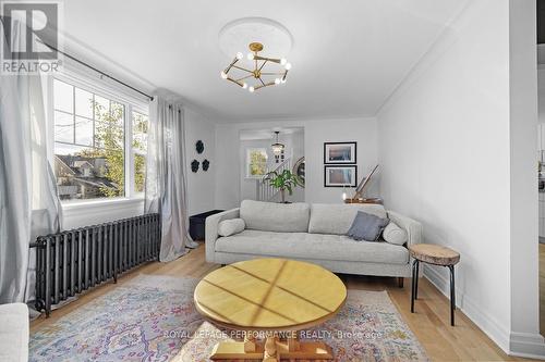Photo prior to tenant occupancy *digitally staged* - 81 Ivy Crescent, Ottawa, ON - Indoor Photo Showing Living Room