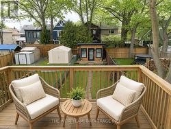 911 WOODBINE AVENUE Toronto, ON M4C 4B6