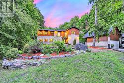 2 FAIRHAVEN WAY Ottawa, ON K1K 0R3