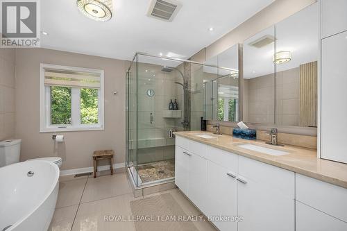 2 Fairhaven Way, Ottawa, ON - Indoor Photo Showing Bathroom