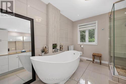 2 Fairhaven Way, Ottawa, ON - Indoor Photo Showing Bathroom
