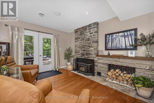 2 Fairhaven Way, Ottawa, ON - Indoor Photo Showing Living Room With Fireplace