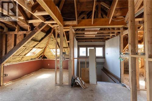 822 Main Street E, Hamilton, ON 