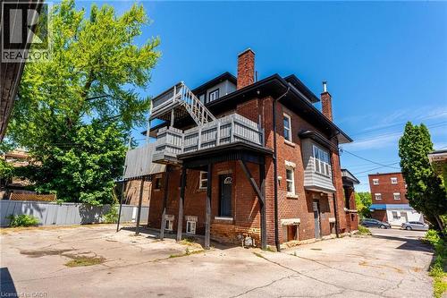 822 Main Street E, Hamilton, ON 