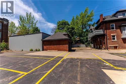 822 Main Street E, Hamilton, ON 