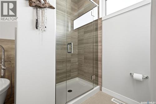 4929 Green Brooks Way E, Regina, SK - Indoor Photo Showing Bathroom