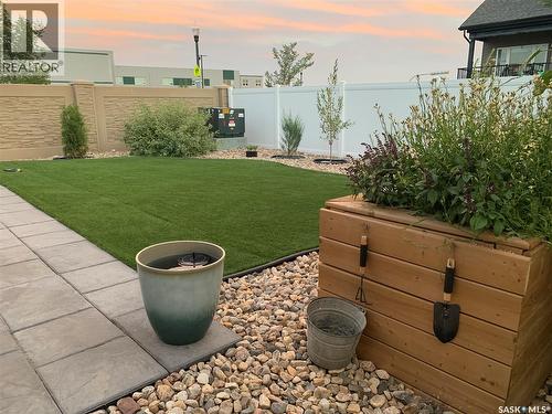 4929 Green Brooks Way E, Regina, SK - Outdoor
