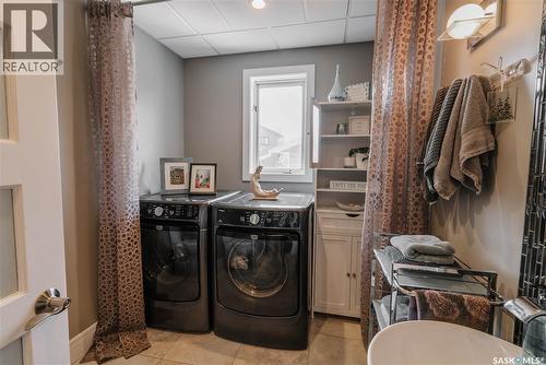 71 Bain Crescent, Saskatoon, SK - Indoor Photo Showing Laundry Room