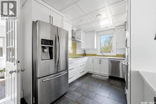 2022 Retallack Street, Regina, SK - Indoor Photo Showing Kitchen With Upgraded Kitchen