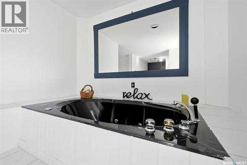 2022 Retallack Street, Regina, SK - Indoor