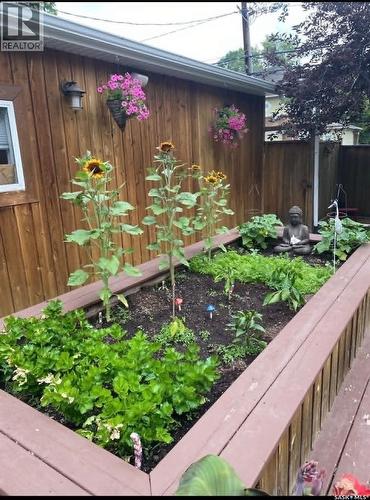 2022 Retallack Street, Regina, SK - Outdoor