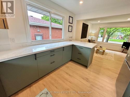 39 Carousel Avenue, Hamilton, ON - Indoor