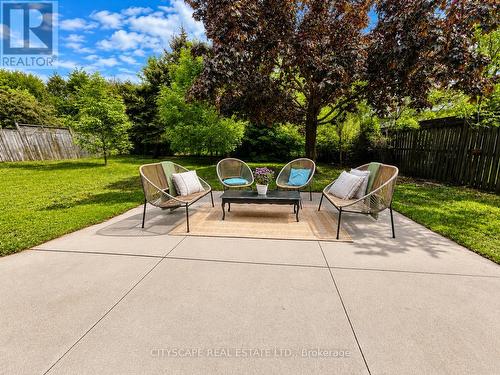 39 Carousel Avenue, Hamilton, ON - Outdoor