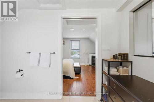 69 Nash Road S, Hamilton, ON - Indoor Photo Showing Other Room