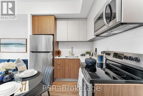 350 - 37 Danforth Road, Toronto, ON - Indoor Photo Showing Kitchen