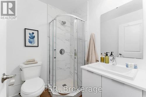 350 - 37 Danforth Road, Toronto, ON - Indoor Photo Showing Bathroom