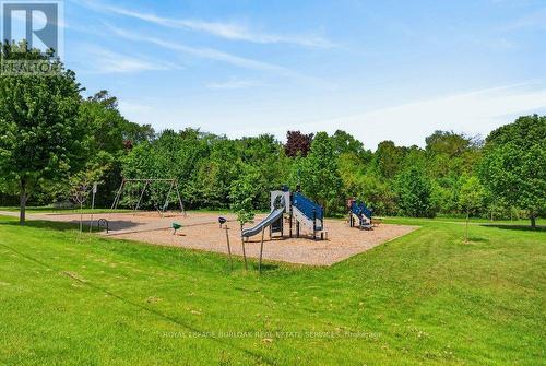 758 Francis Road, Burlington, ON - Outdoor
